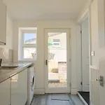 Hotwells Spacious Flat Sleeps Three