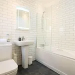 Hotwells Spacious Flat Sleeps Three Апартаменти