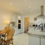 Hotwells Spacious Flat Sleeps Three * Бристоль