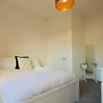 Hotwells Spacious Flat Sleeps Three דירה *
