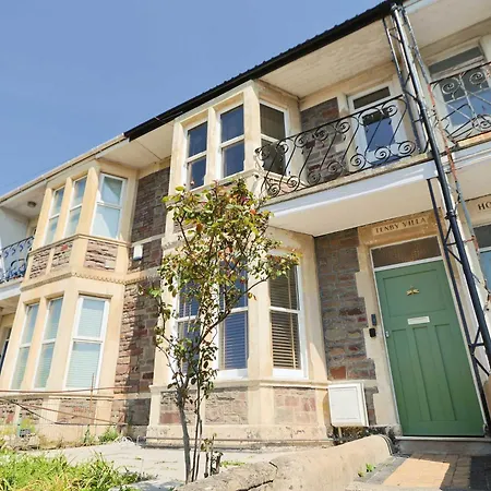 شقة Hotwells Spacious Flat Sleeps Three بريستول