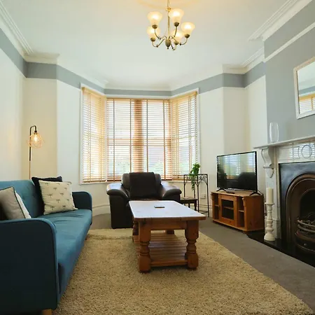 Hotwells Spacious Flat Sleeps Three *