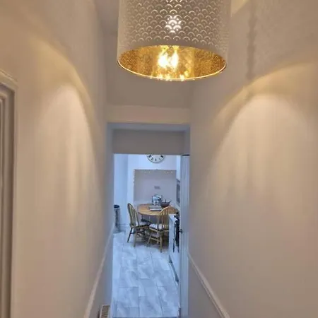 Hotwells Spacious Flat Sleeps Three Bristol