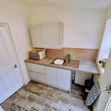 Hotwells Spacious Flat Sleeps Three Apartment Bristol