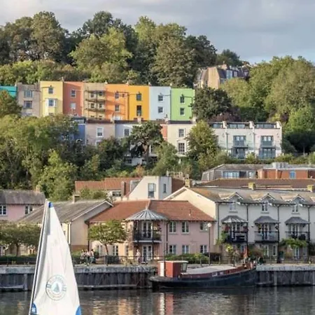 Apartment Hotwells Spacious Flat Sleeps Three Bristol